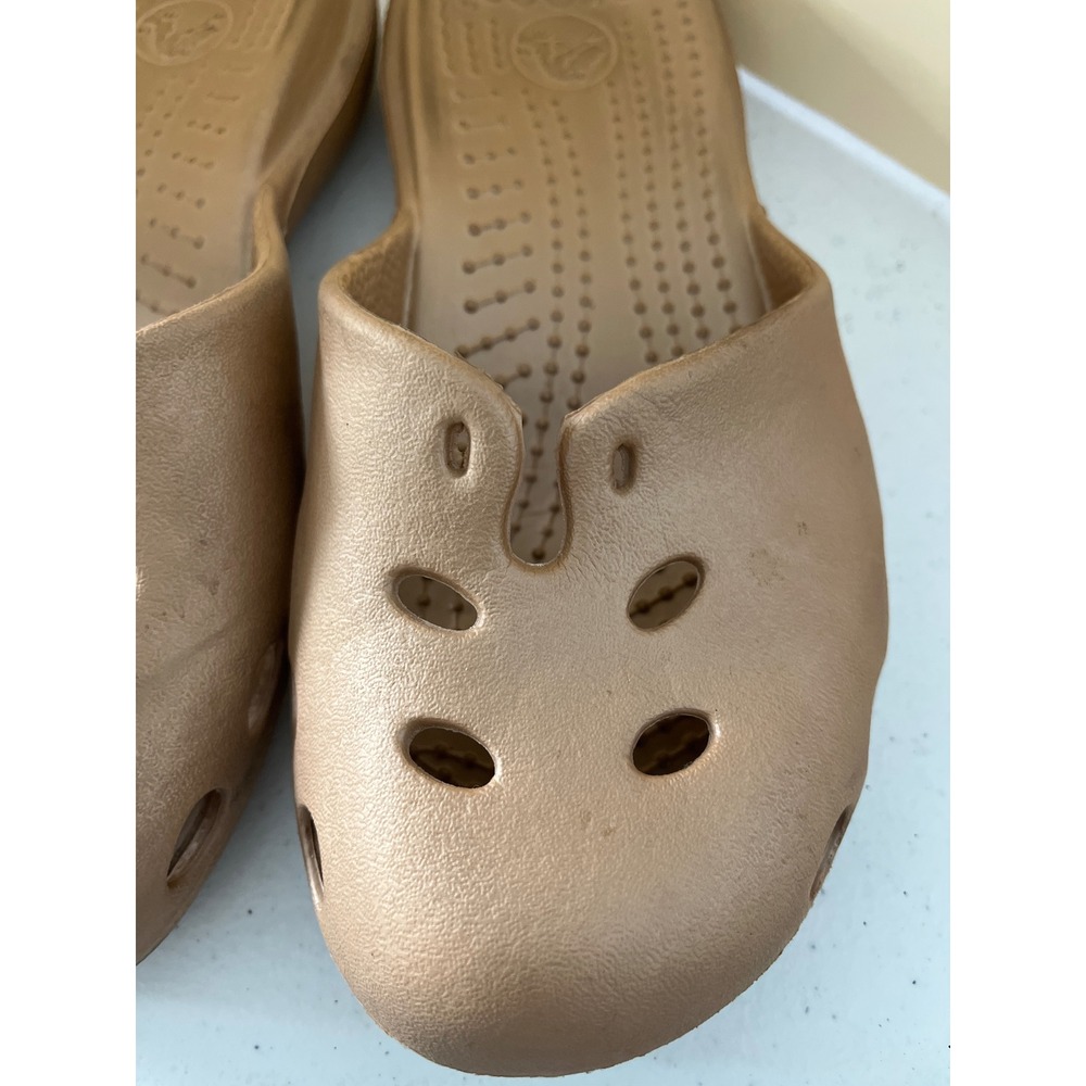 Crocs Womens Alice Work Clog Bronze Tan Metallic Slip On Mules W8 Comfort Shoes - Picture 6 of 6